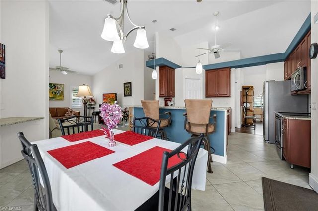 1157 SE 32nd TER, Cape Coral, FL 33904
