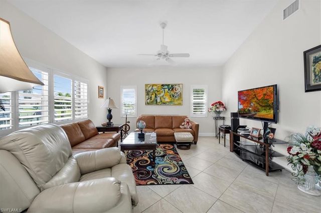1157 SE 32nd TER, Cape Coral, FL 33904