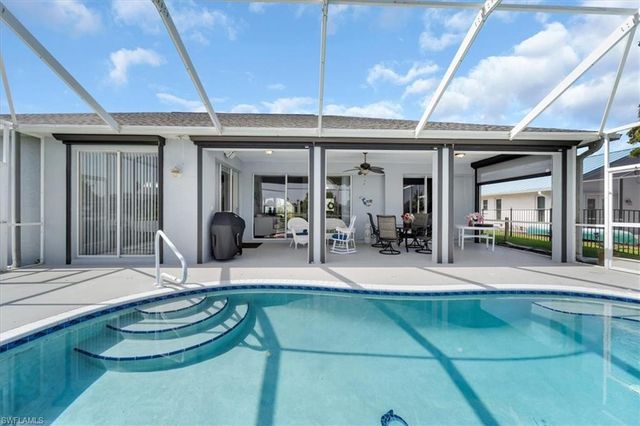 1157 SE 32nd TER, Cape Coral, FL 33904