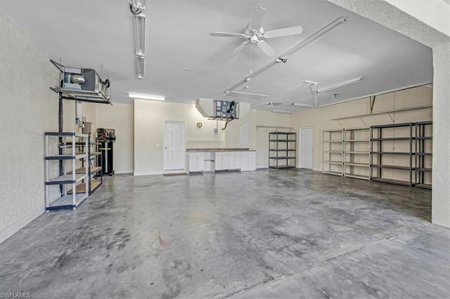 1157 SE 32nd TER, Cape Coral, FL 33904