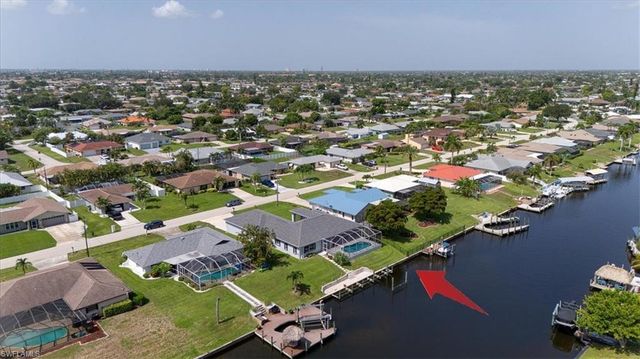 1157 SE 32nd TER, Cape Coral, FL 33904