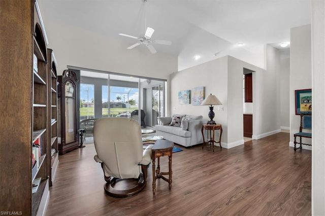 1157 SE 32nd TER, Cape Coral, FL 33904