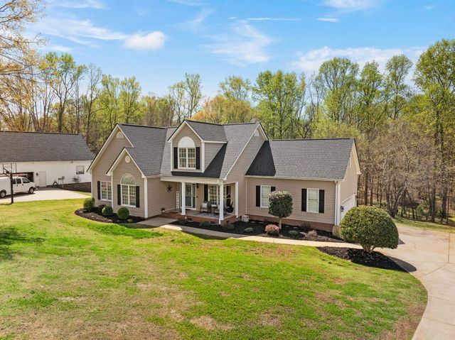 609 Nicholas Austin Lane, Boiling Springs, SC 29316