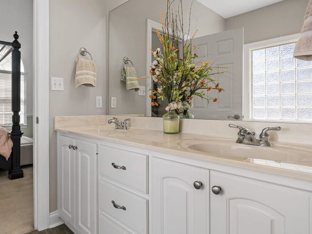 609 Nicholas Austin Lane, Boiling Springs, SC 29316