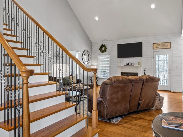 609 Nicholas Austin Lane, Boiling Springs, SC 29316