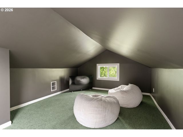 5504 Se ANKENY St, Portland, OR 97215