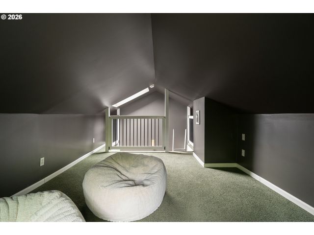 5504 Se ANKENY St, Portland, OR 97215