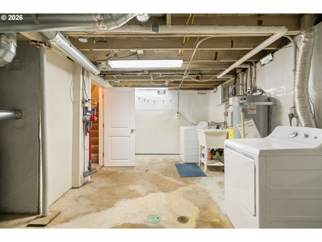 5504 Se ANKENY St, Portland, OR 97215