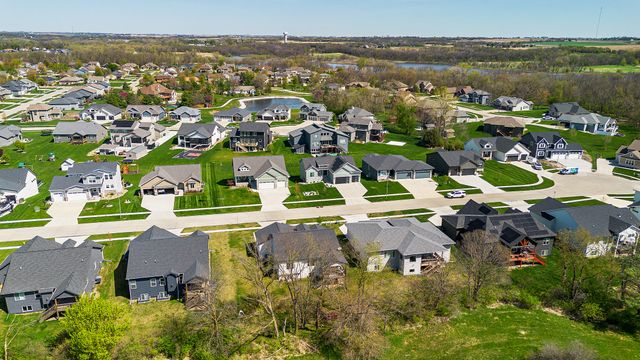 1532 Marina Cove Drive, Polk City, IA 50226
