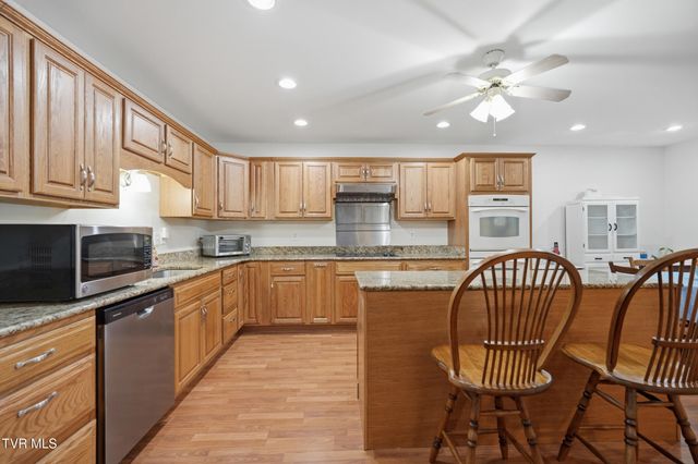 7209 Hunsucker Road, Norton, VA 24273