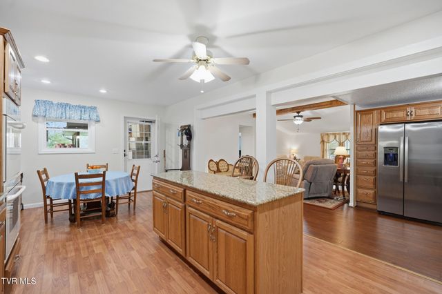 7209 Hunsucker Road, Norton, VA 24273