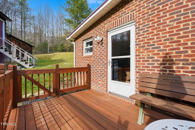 7209 Hunsucker Road, Norton, VA 24273