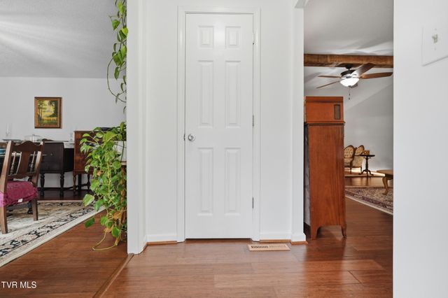 7209 Hunsucker Road, Norton, VA 24273