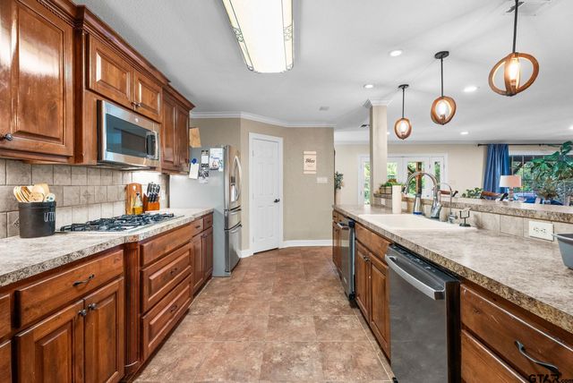 17924 CR 2332, Whitehouse, TX 75791