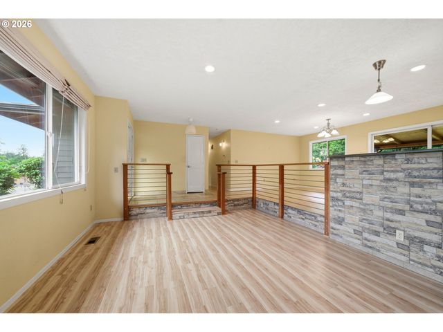 224 Ne 22ND Ave, Camas, WA 98607
