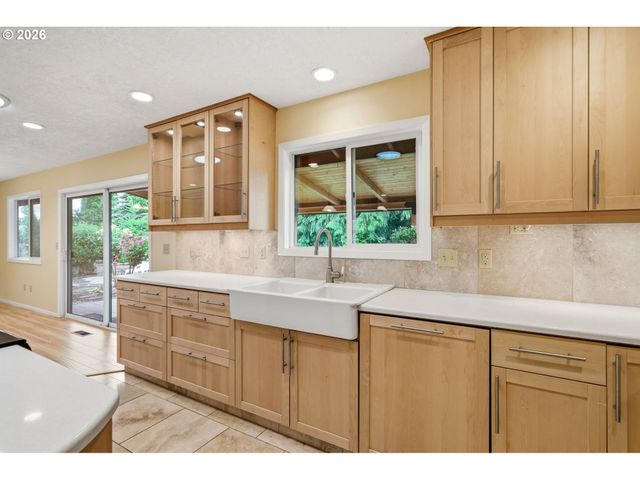 224 Ne 22ND Ave, Camas, WA 98607