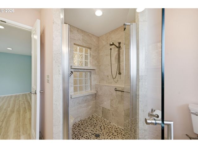 224 Ne 22ND Ave, Camas, WA 98607