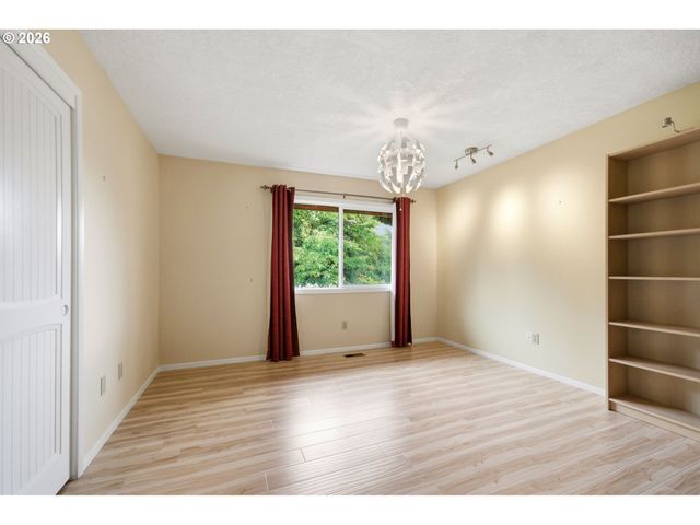 224 Ne 22ND Ave, Camas, WA 98607
