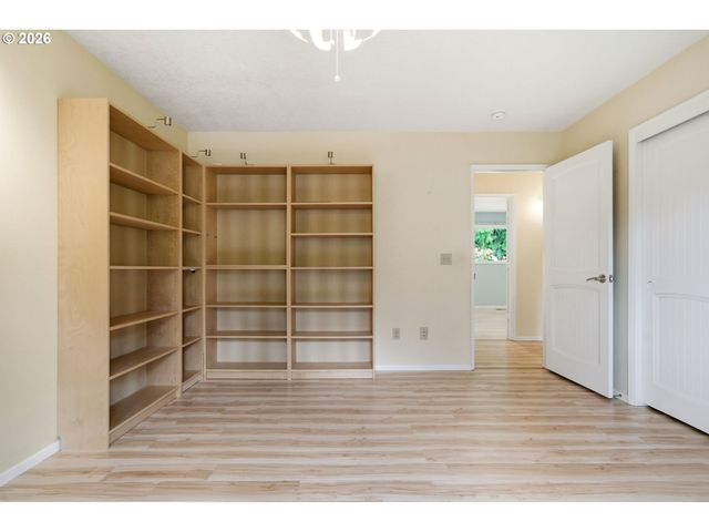 224 Ne 22ND Ave, Camas, WA 98607