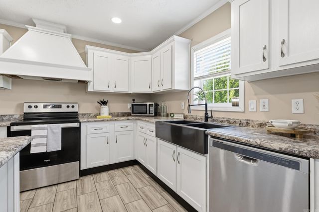 160 Oak Grove, Austin, AR 72007