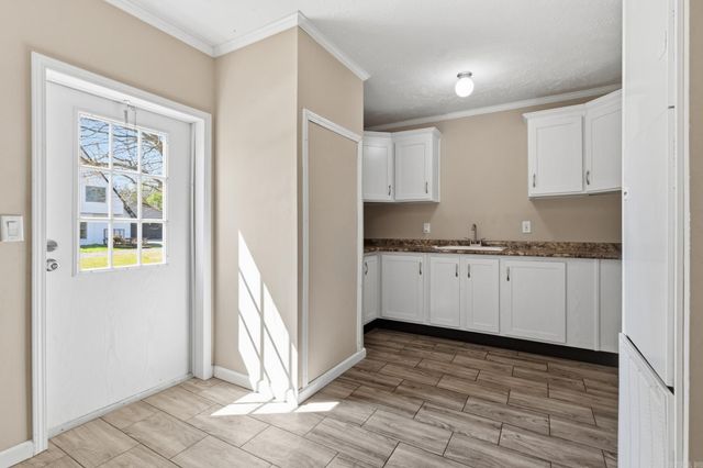 160 Oak Grove, Austin, AR 72007