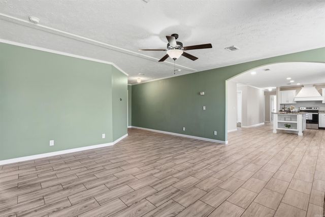 160 Oak Grove, Austin, AR 72007