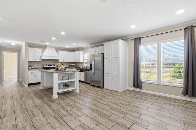 160 Oak Grove, Austin, AR 72007