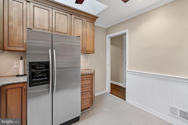 7614 WOODRIDGE CIR, Alexandria, VA 22308