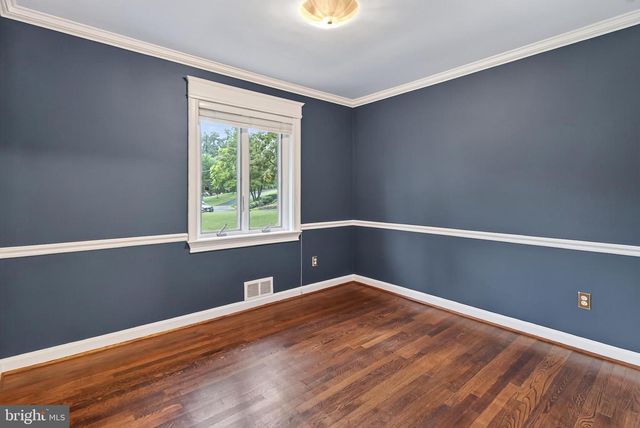 7614 WOODRIDGE CIR, Alexandria, VA 22308