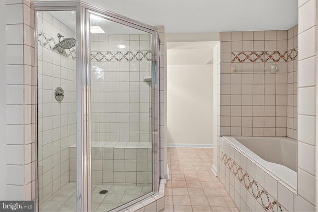7614 WOODRIDGE CIR, Alexandria, VA 22308