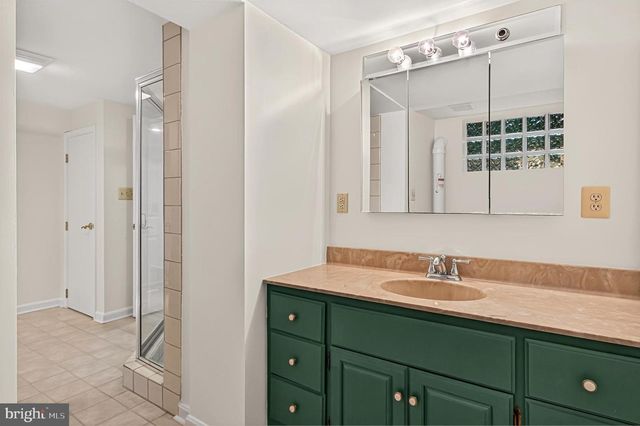 7614 WOODRIDGE CIR, Alexandria, VA 22308