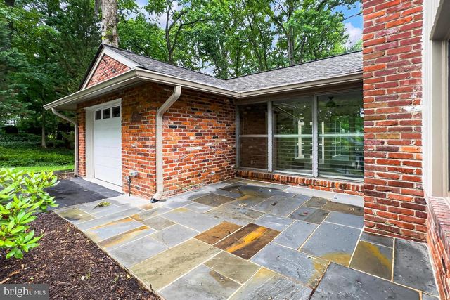 7614 WOODRIDGE CIR, Alexandria, VA 22308