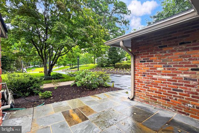7614 WOODRIDGE CIR, Alexandria, VA 22308