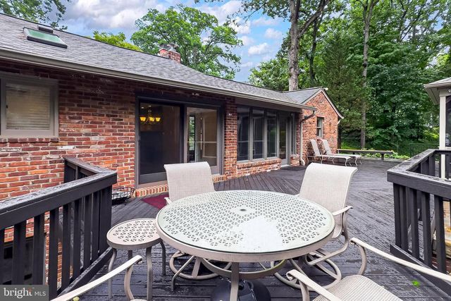 7614 WOODRIDGE CIR, Alexandria, VA 22308
