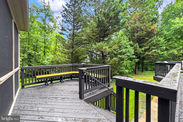 7614 WOODRIDGE CIR, Alexandria, VA 22308