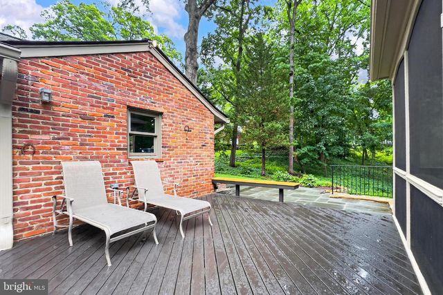 7614 WOODRIDGE CIR, Alexandria, VA 22308