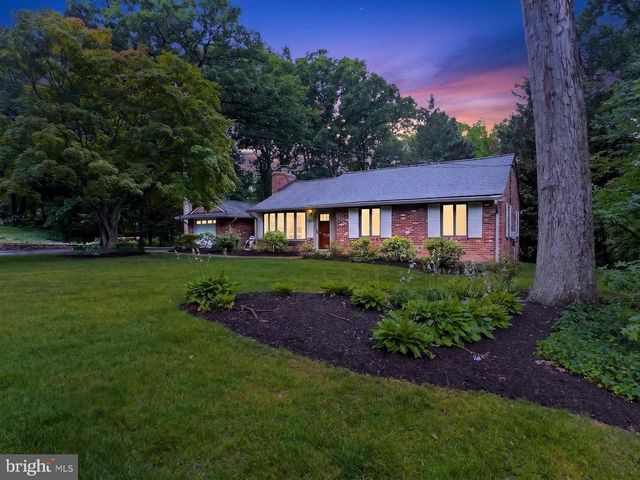 7614 WOODRIDGE CIR, Alexandria, VA 22308