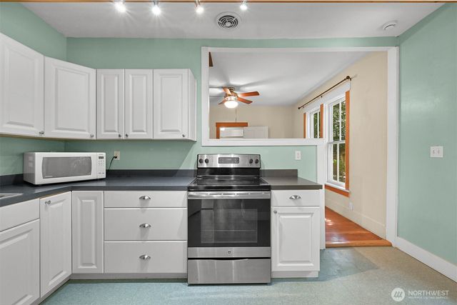 1706 24th Street, Bellingham, WA 98225