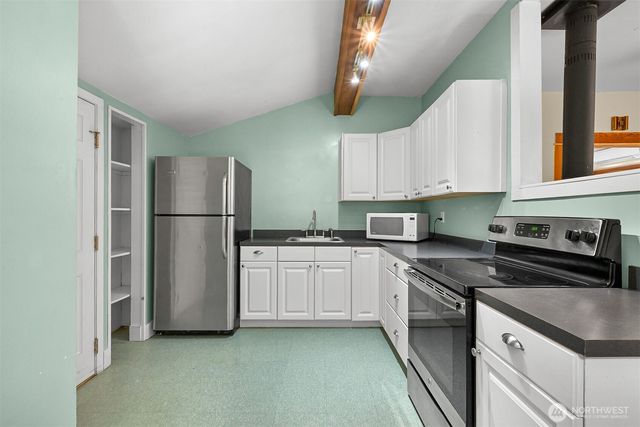 1706 24th Street, Bellingham, WA 98225