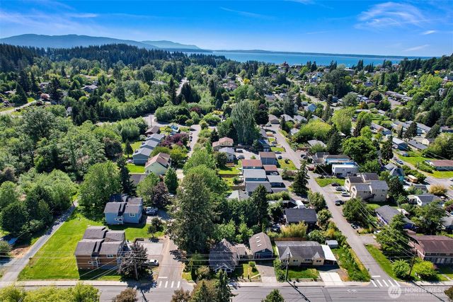 1706 24th Street, Bellingham, WA 98225
