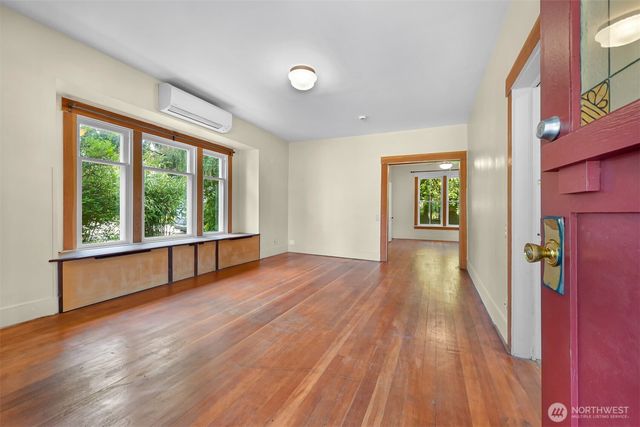 1706 24th Street, Bellingham, WA 98225