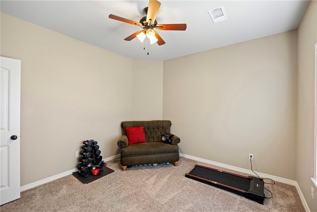 233 Redwood Lane, Russellville, AR 72802