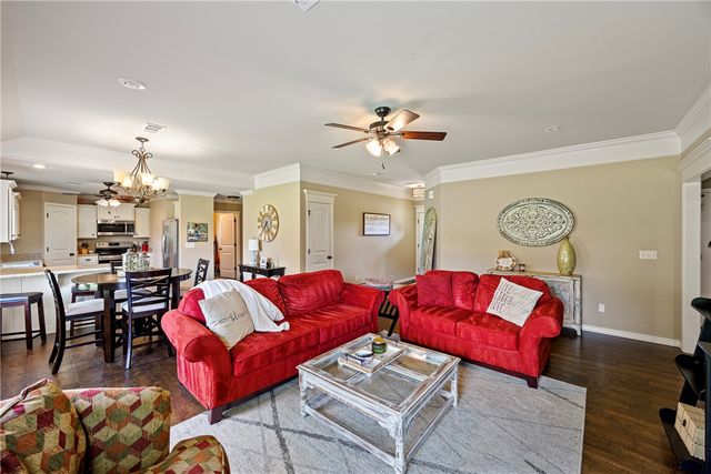233 Redwood Lane, Russellville, AR 72802