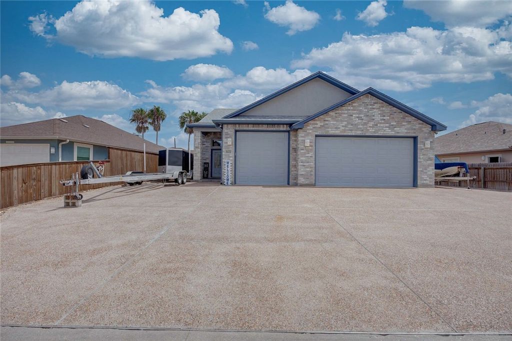 14222 Punta Bonaire Dr, Corpus Christi, TX 78418