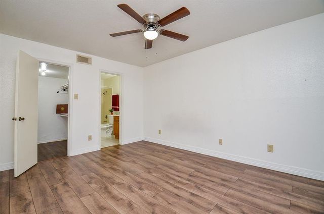 9700 Leawood Boulevard 1807, Houston, TX 77099