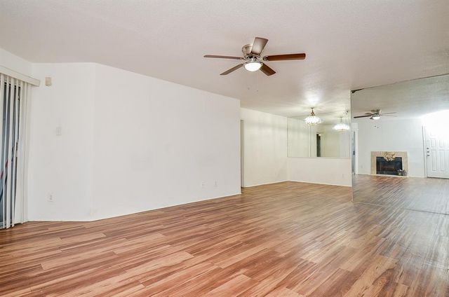 9700 Leawood Boulevard 1807, Houston, TX 77099