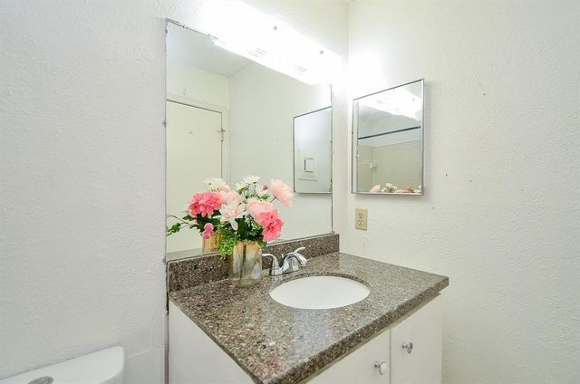 9700 Leawood Boulevard 1807, Houston, TX 77099