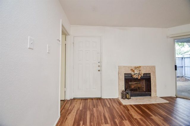 9700 Leawood Boulevard 1807, Houston, TX 77099