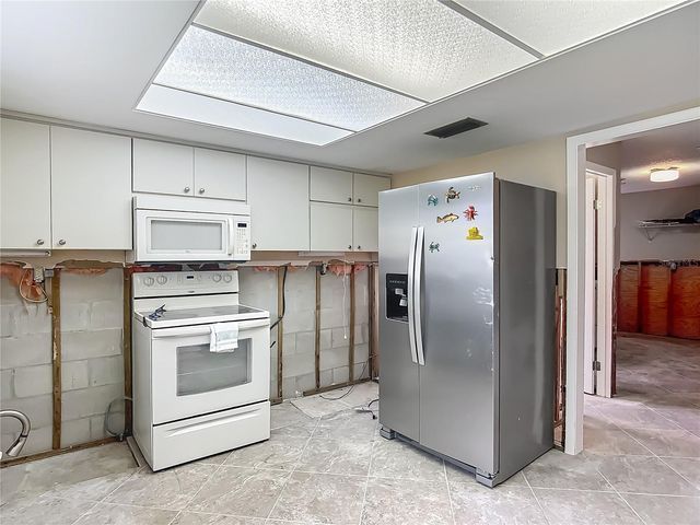 1011 SE 4TH AVENUE, Crystal River, FL 34429