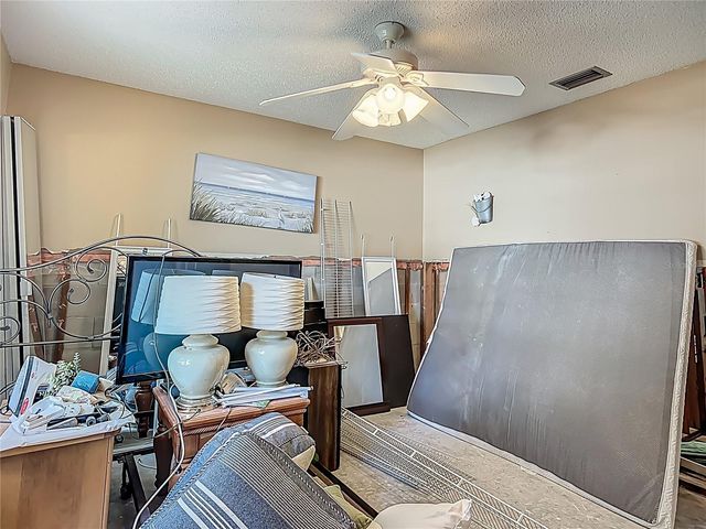 1011 SE 4TH AVENUE, Crystal River, FL 34429